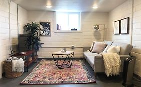 Cozy Apartment Just South Of Ingersoll